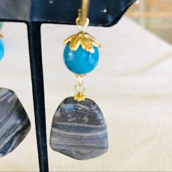 Pierced earrings  - Picture 2 of 4